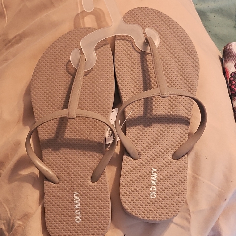 Old Navy Women's Beige Sandals